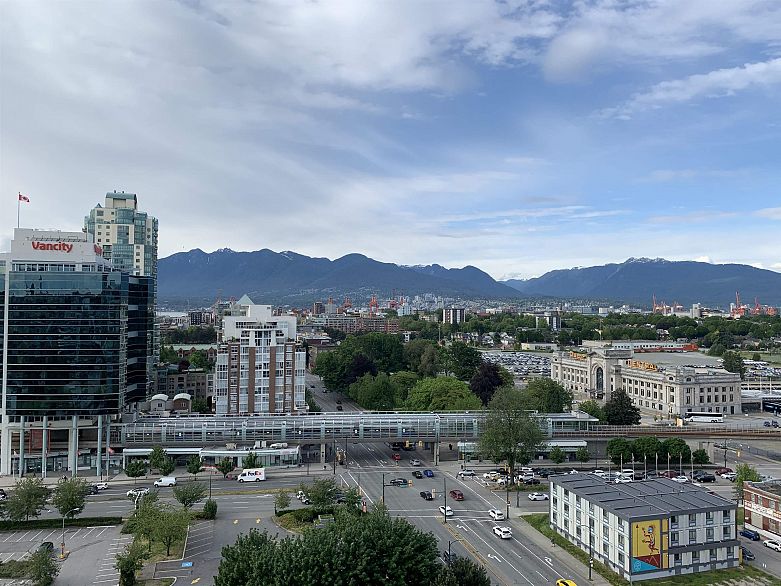 2015 1618 Quebec Street