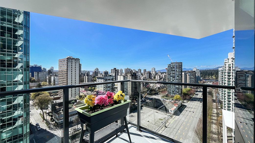 1705 620 Cardero Street