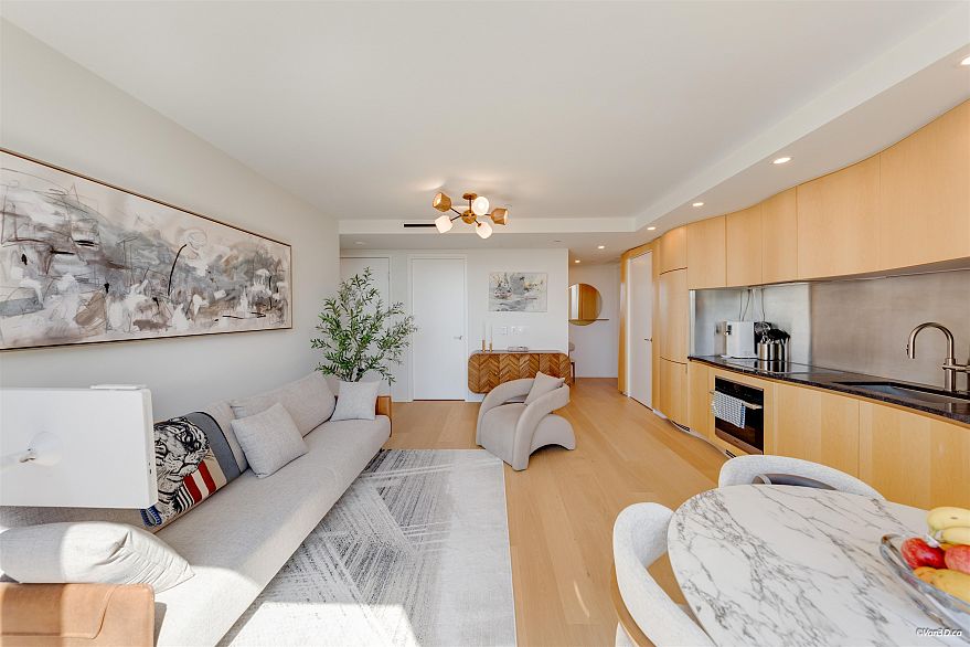 1605 1568 Alberni Street