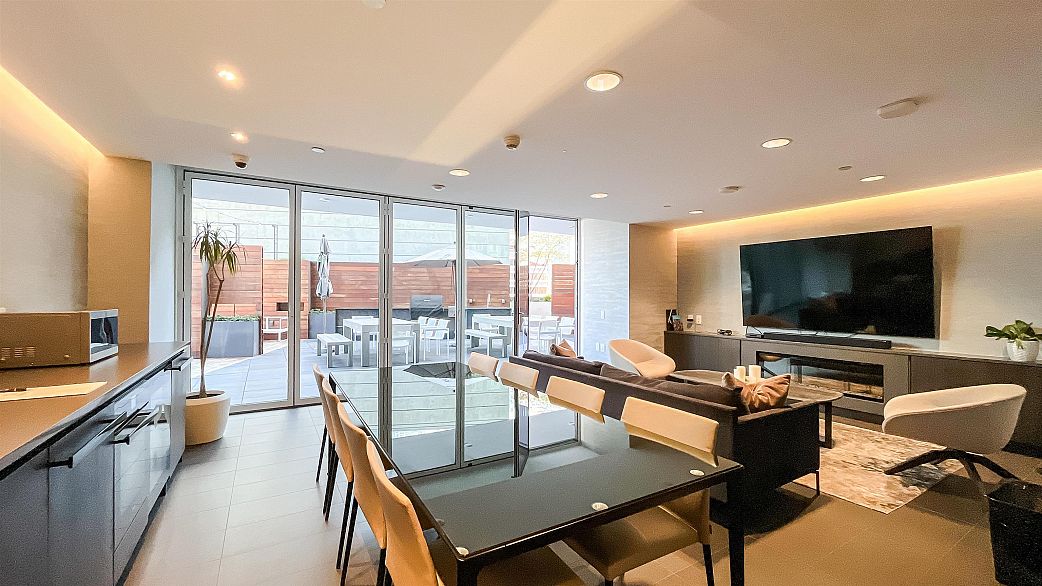 1705 620 Cardero Street