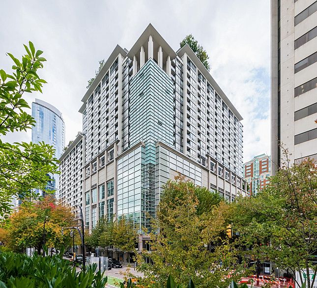 2205 938 Smithe Street