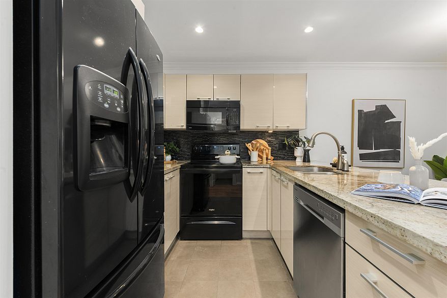 103 1925 W 2nd Avenue