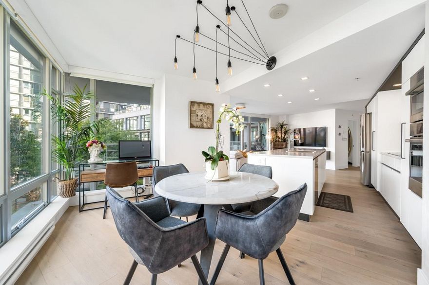 309 1255 Seymour Street