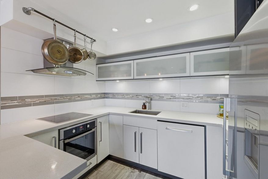 205 1864 Frances Street