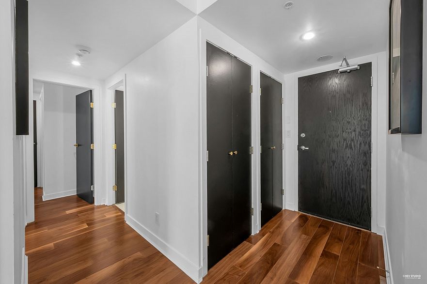 605 1055 Homer Street