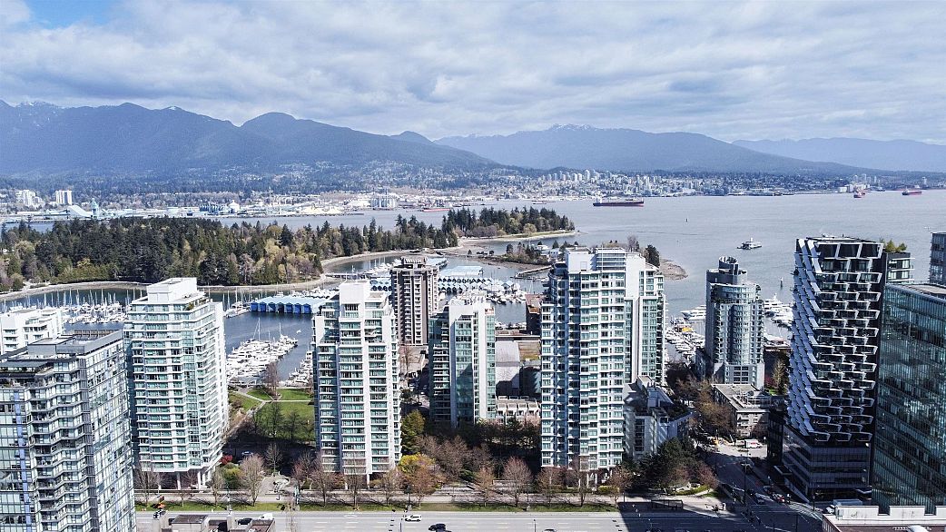 1705 620 Cardero Street