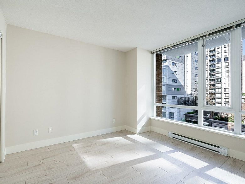 807 1088 Richards Street