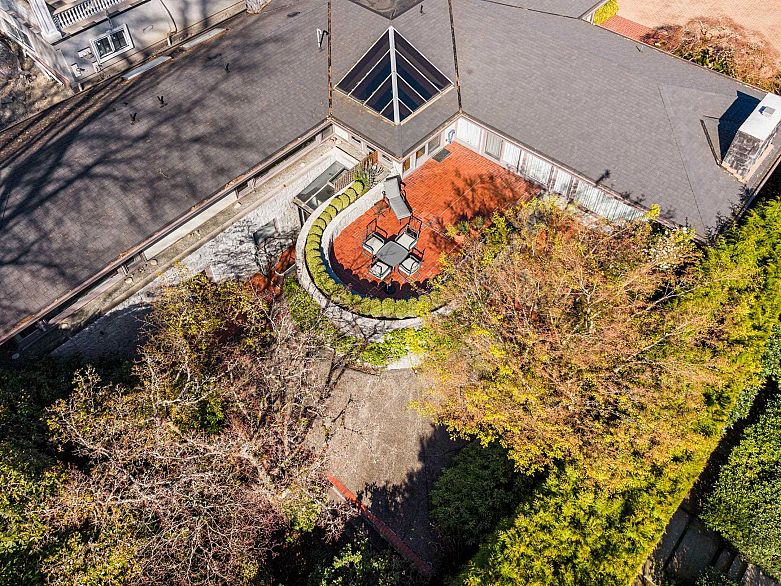 6291 Carnarvon Street