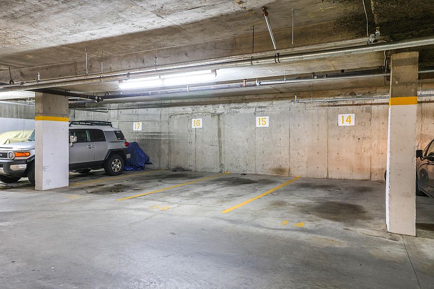 307 1169 Nelson Street