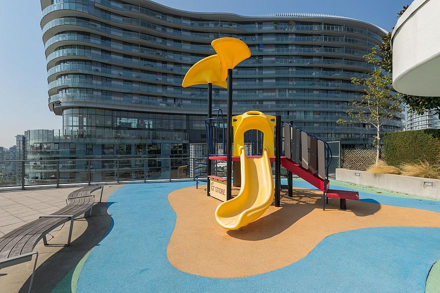 1509 68 Smithe Street