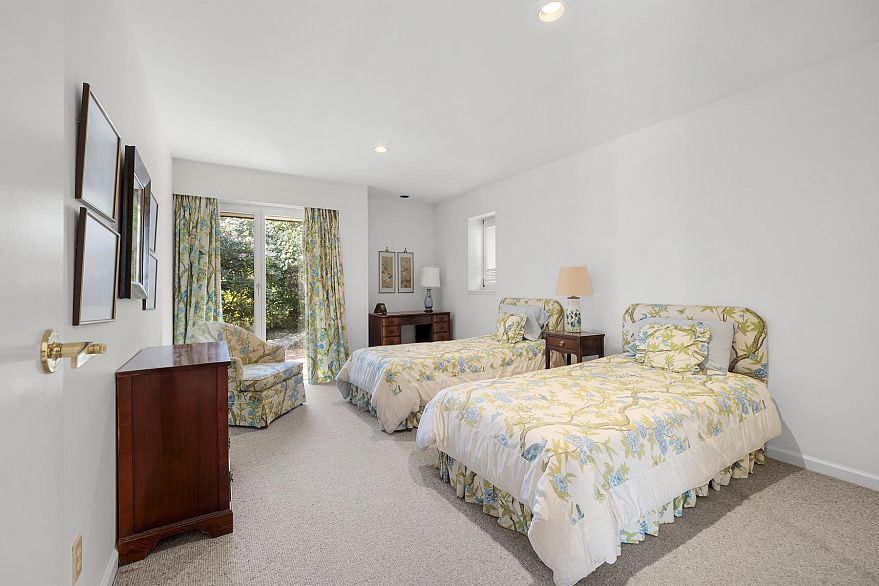 6291 Carnarvon Street