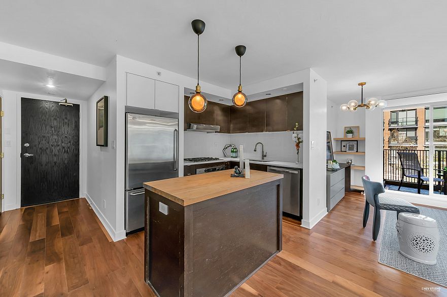 605 1055 Homer Street