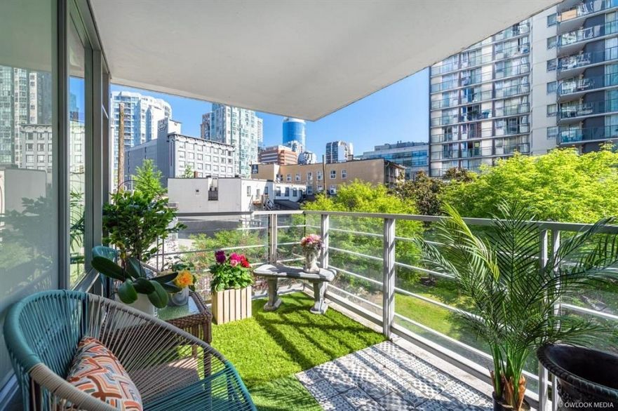 309 1255 Seymour Street