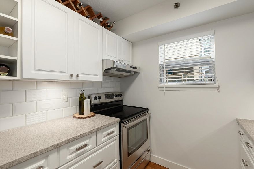 14 1350 W 6th Avenue