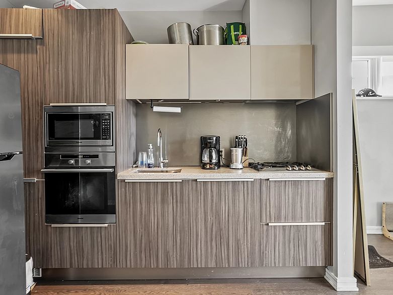 610 123 W 1st Avenue