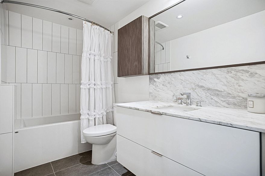 507 209 E 7th Avenue