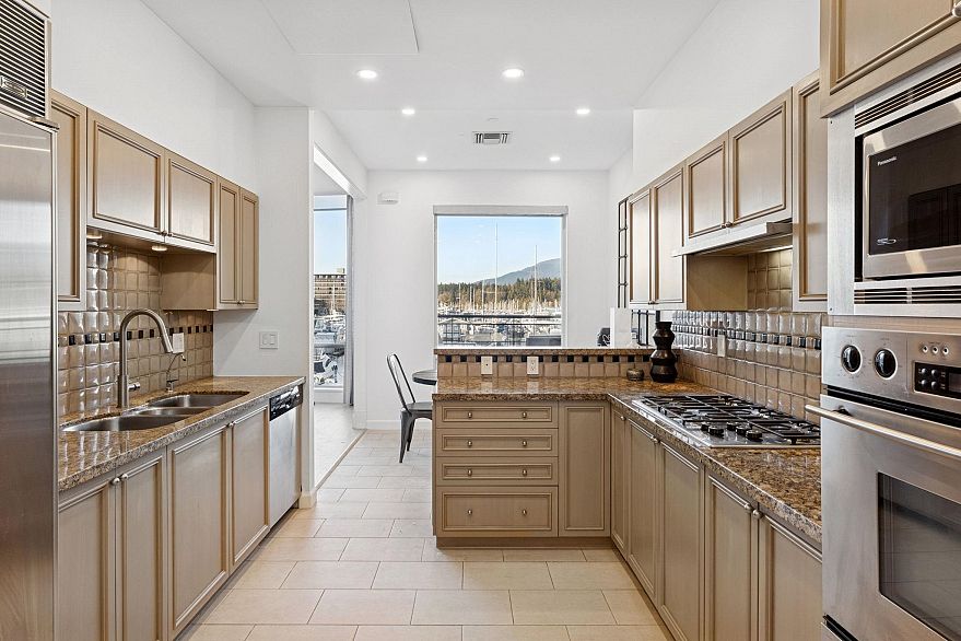 103 323 Jervis Street