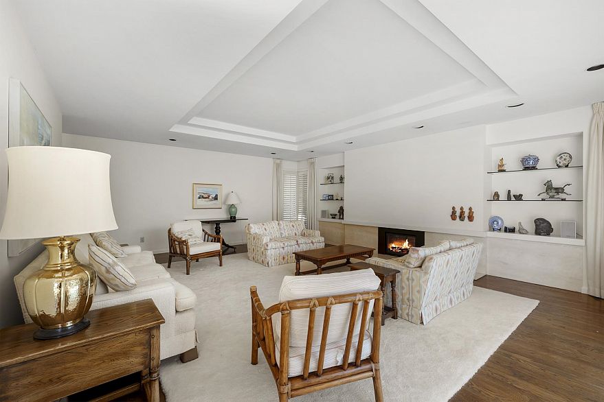 6291 Carnarvon Street