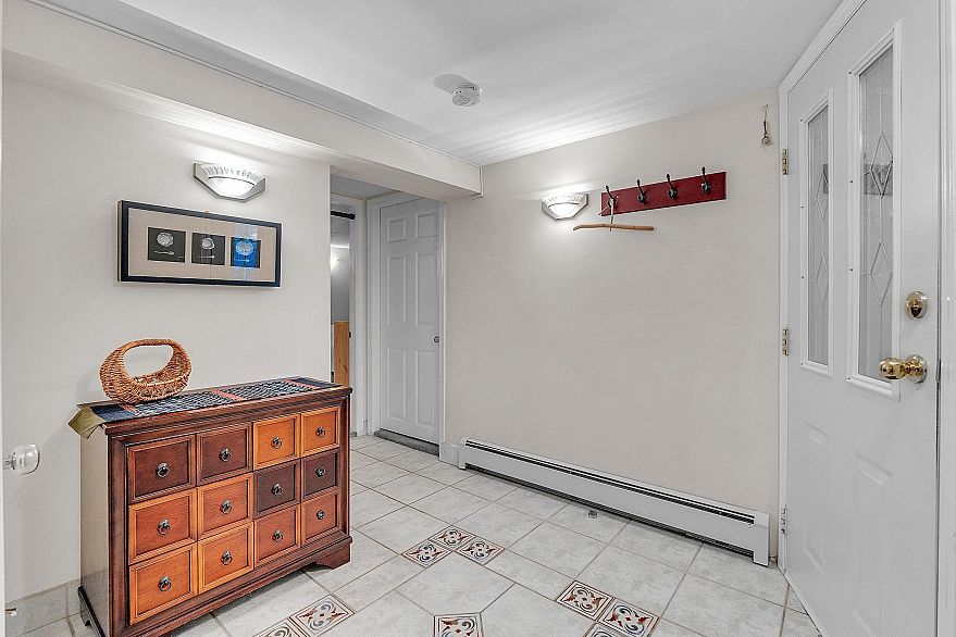 275 W King Edward Avenue