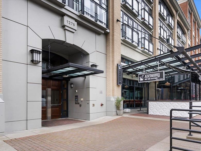 301 1275 Hamilton Street