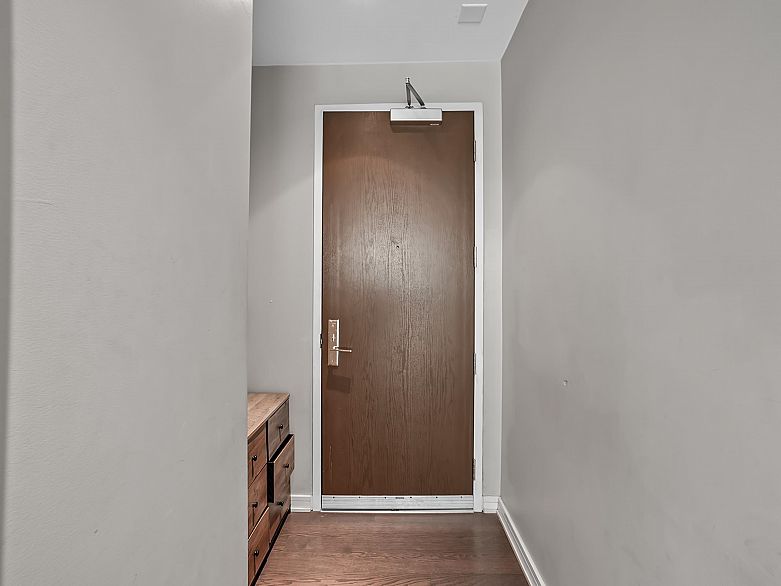 610 123 W 1st Avenue