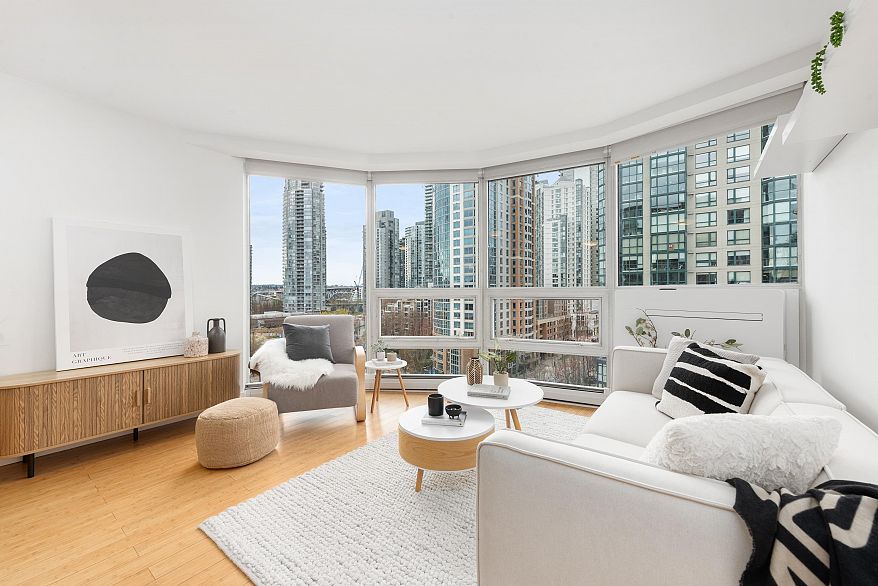 11D 199 Drake Street