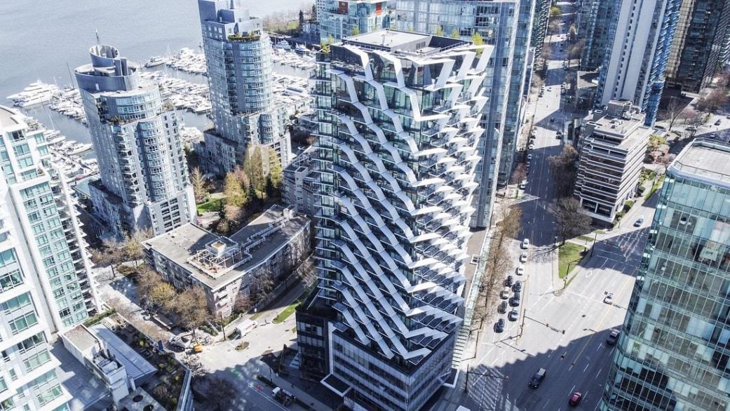 1705 620 Cardero Street