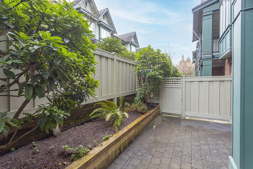 6238 Logan Lane