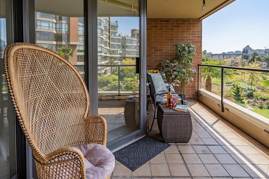 308 1450 Pennyfarthing Drive