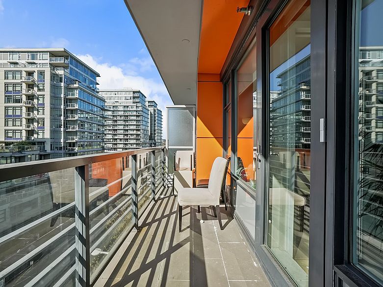 610 123 W 1st Avenue