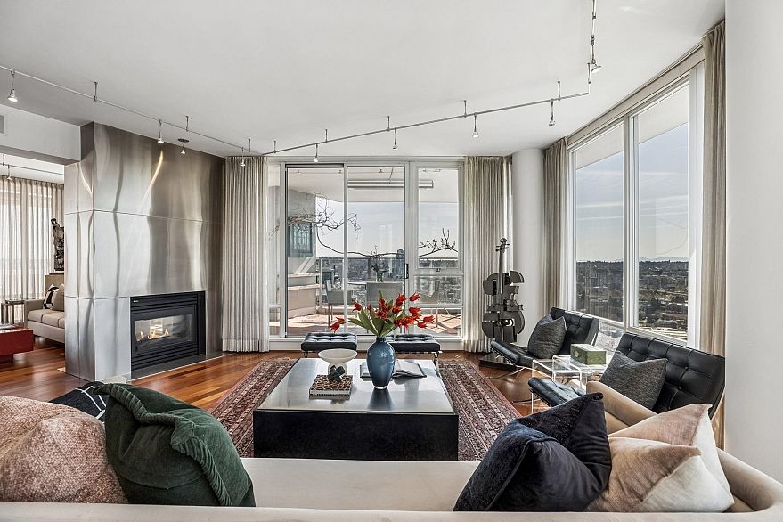 3701 1438 Richards Street