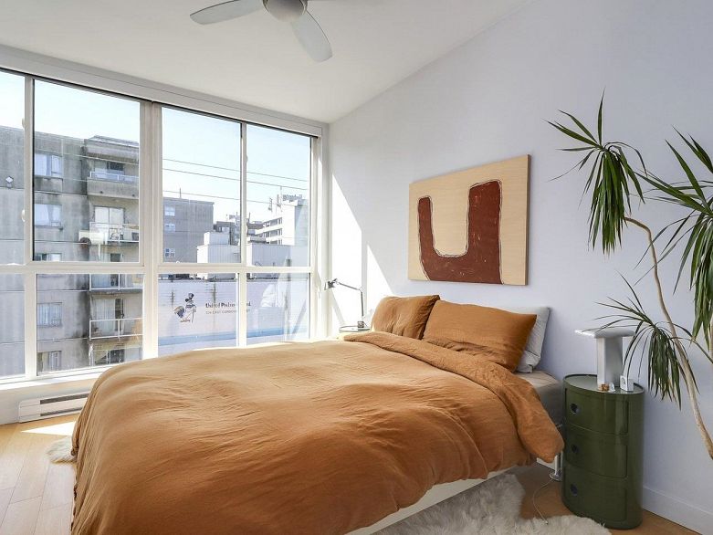 312 557 E Cordova Street