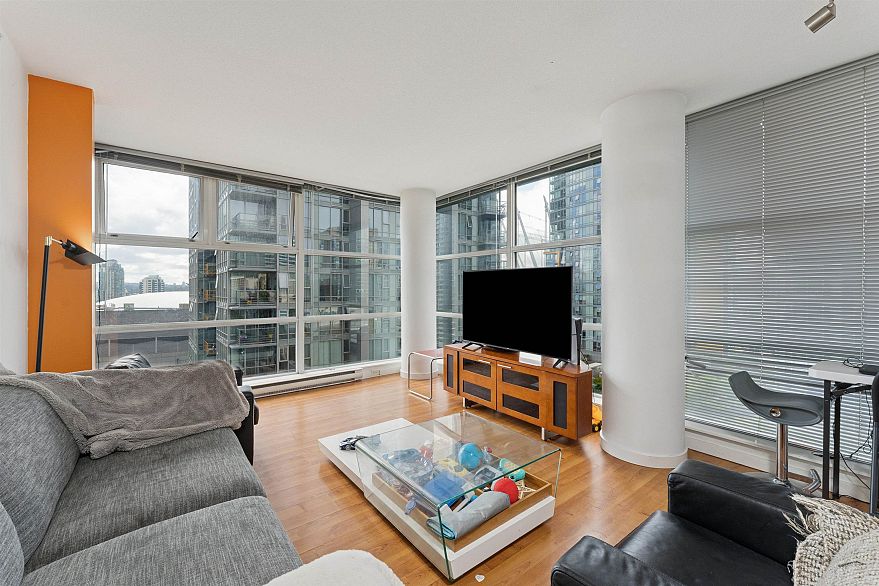 1001 602 Citadel Parade