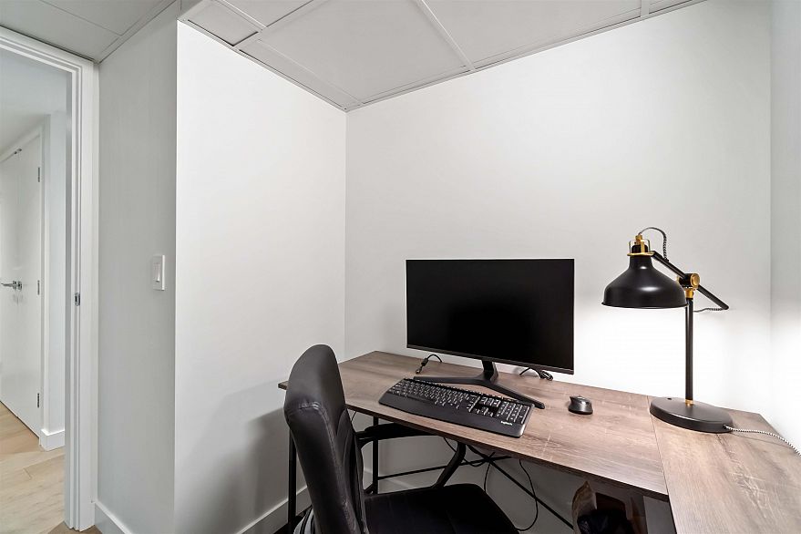 1305 1111 Richards Street