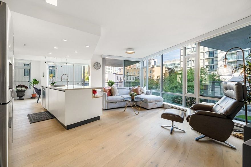 309 1255 Seymour Street