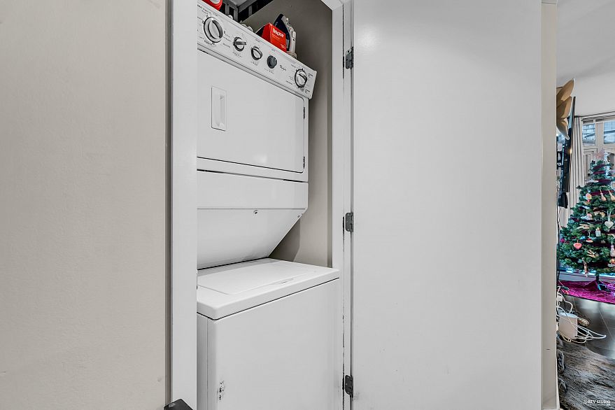 803 788 Richards Street