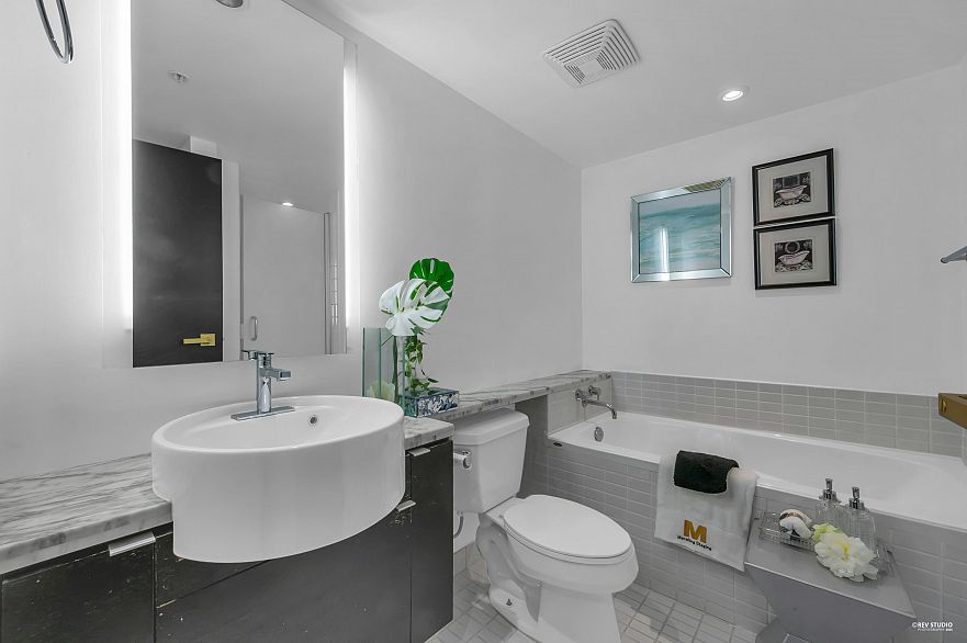 605 1055 Homer Street