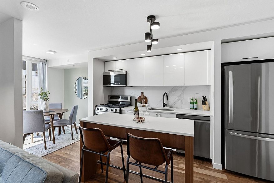 312 328 E 11th Avenue