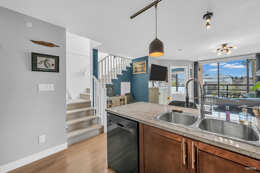 PH20 2150 E Hastings Street