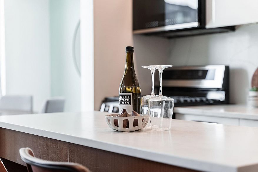 312 328 E 11th Avenue