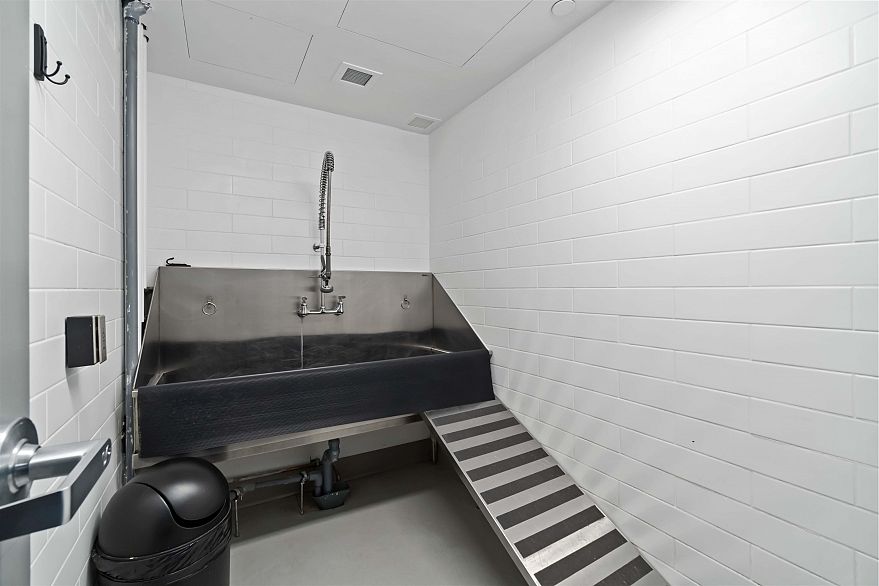 1305 1111 Richards Street