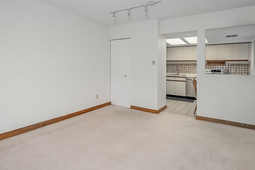 308 1450 Pennyfarthing Drive