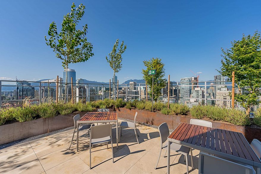 2209 1111 Richards Street