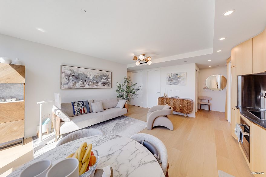 1605 1568 Alberni Street