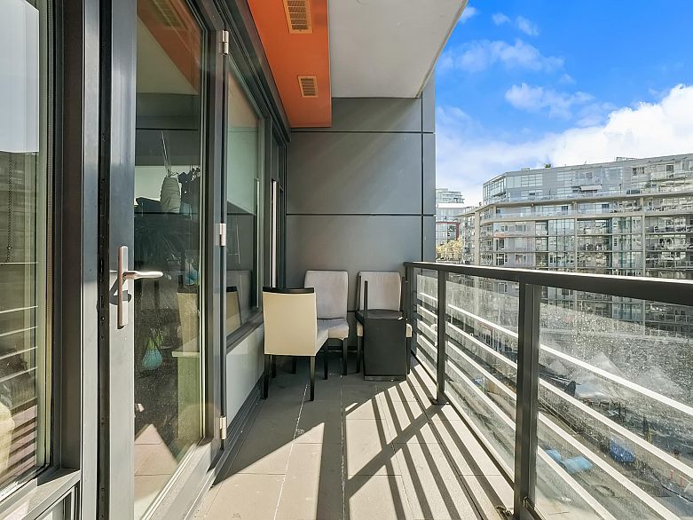 610 123 W 1st Avenue