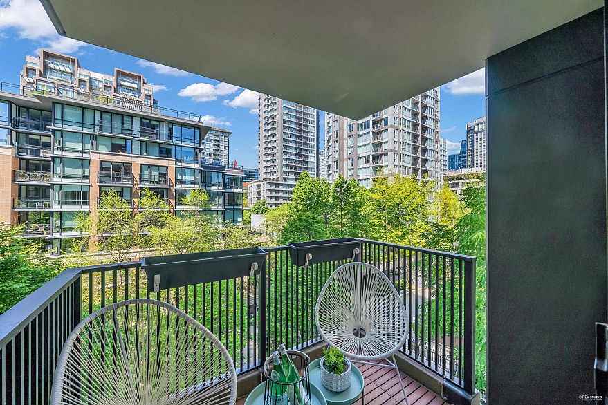 605 1055 Homer Street