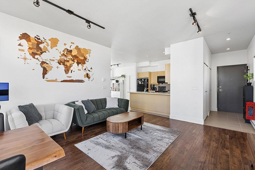 PH4 2088 W 11th Avenue