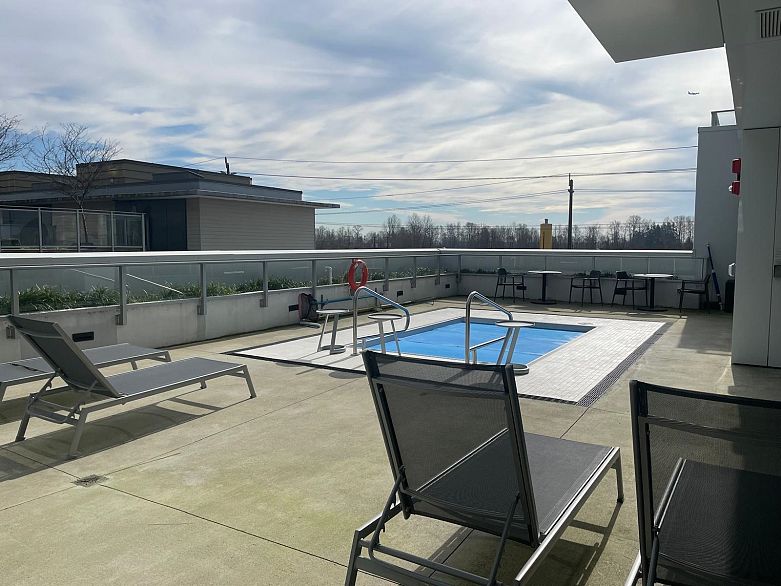 426 3438 Sawmill Crescent