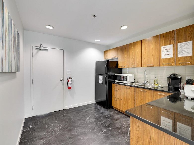 1003 1199 Seymour Street