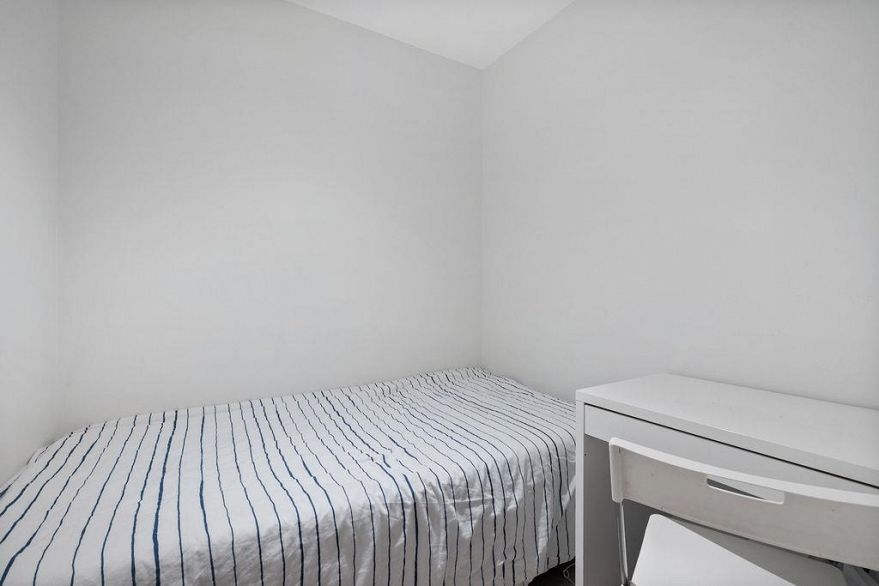 1103 1010 Richards Street